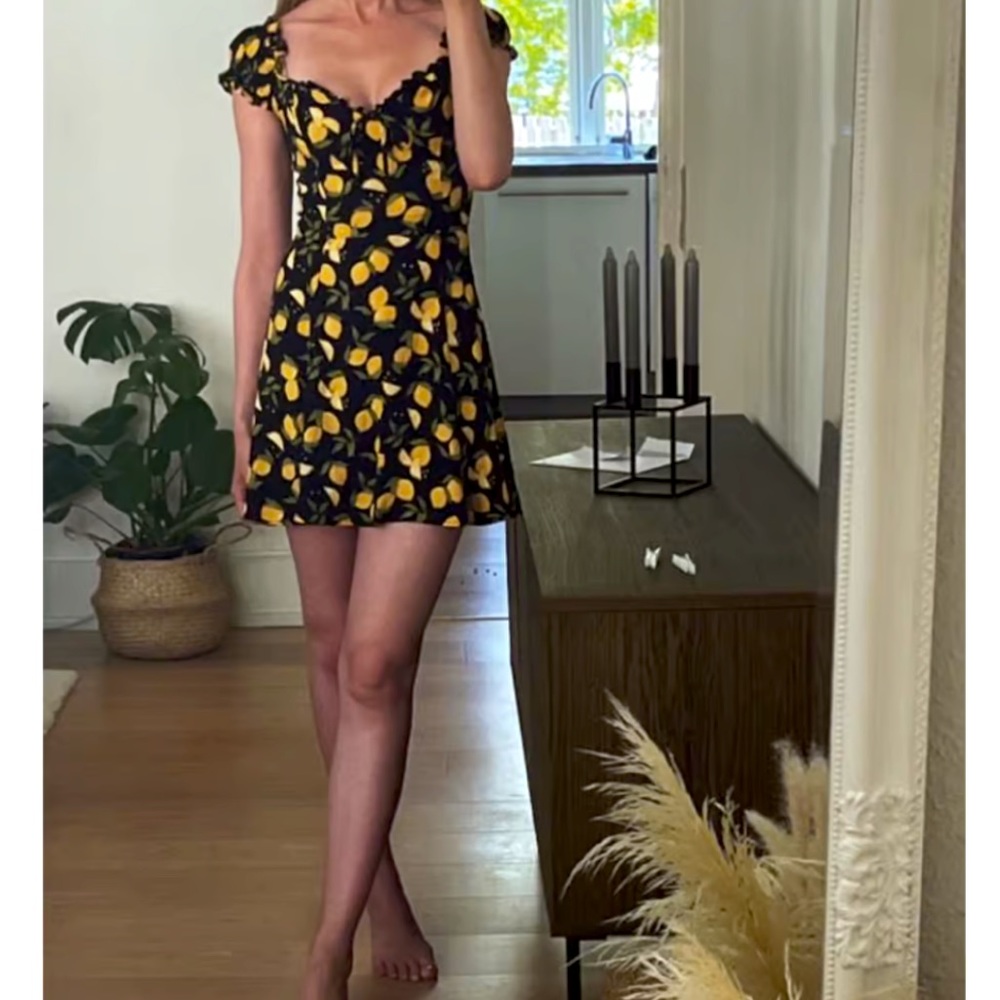 Reformation Lemon Sun Dress Size 4
